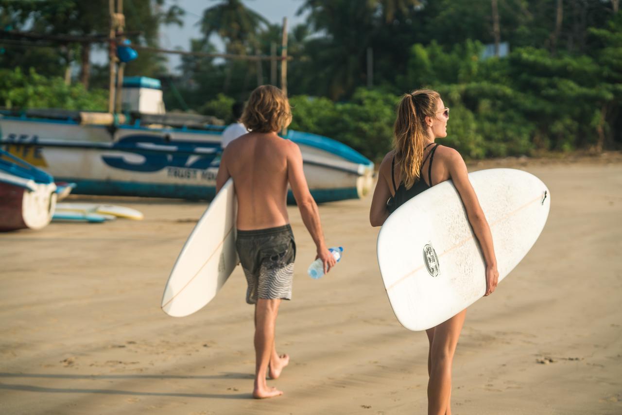 Ocean Bay Surf Resort Weligama Exterior foto