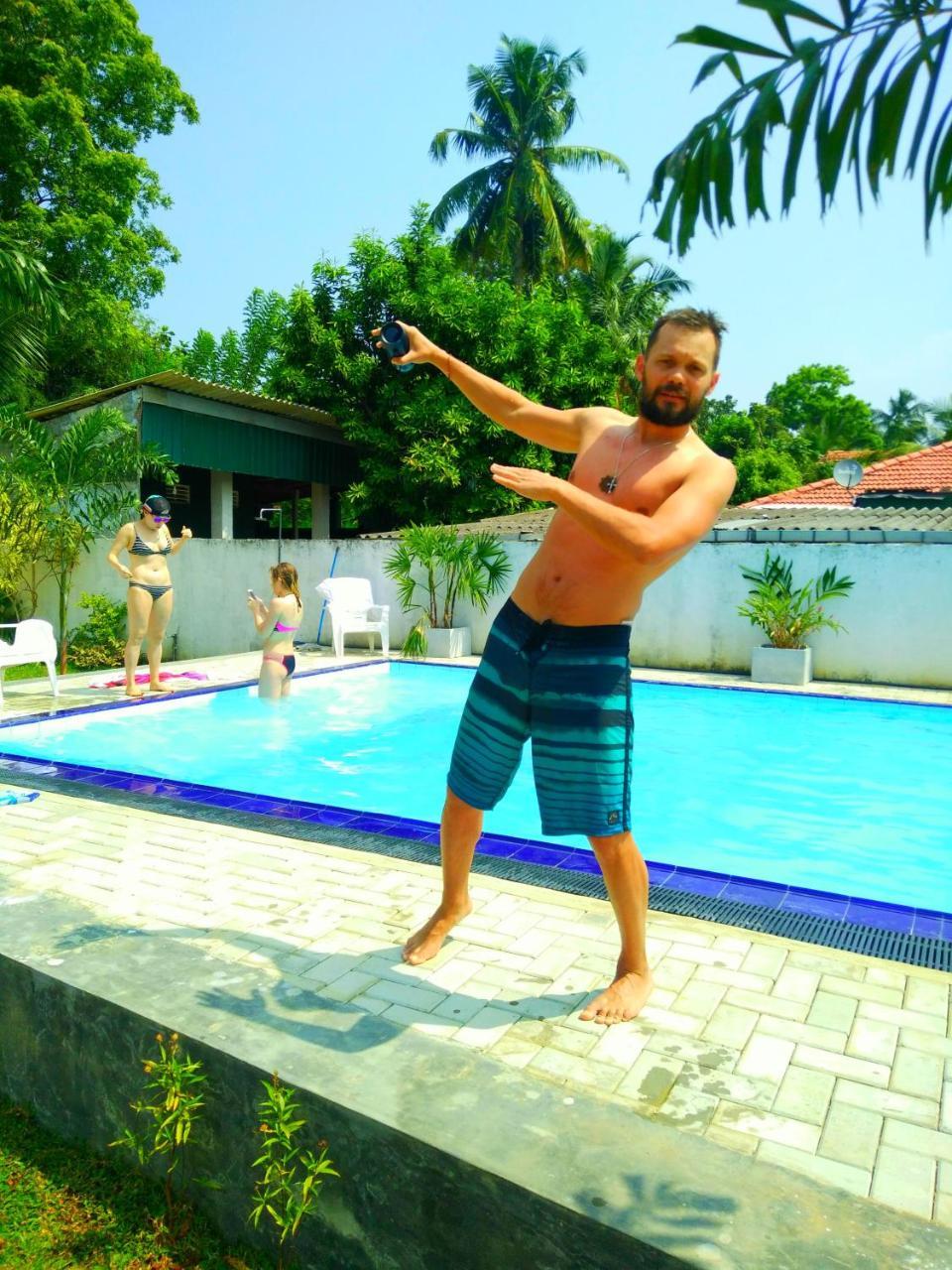 Ocean Bay Surf Resort Weligama Exterior foto